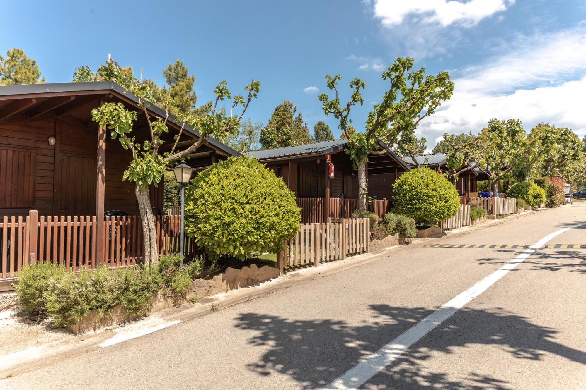 Bungalows - Camping El Solsones Solsona Exterior foto