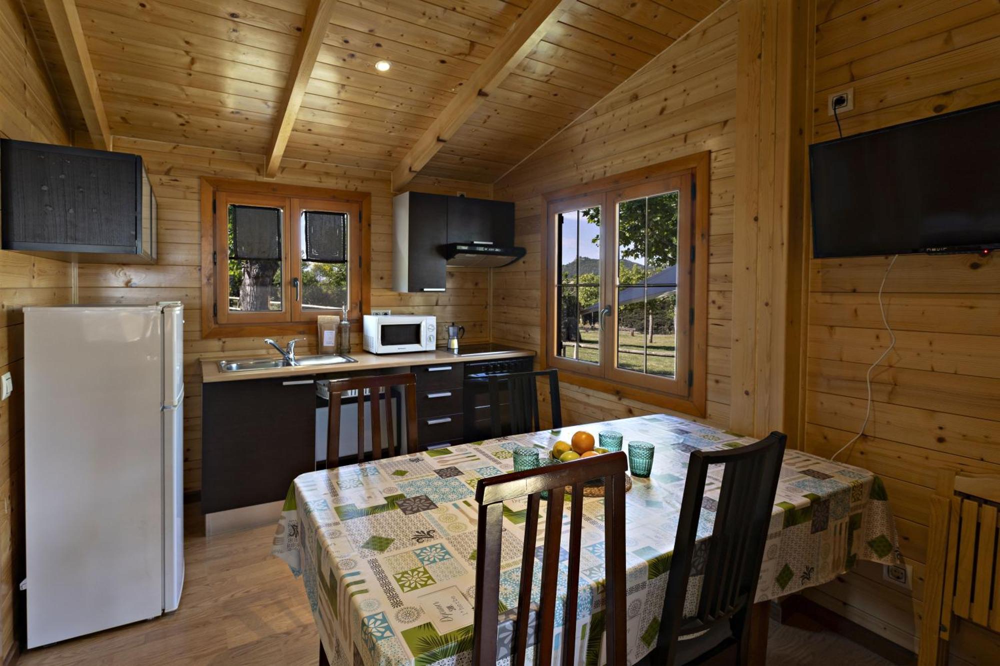 Bungalows - Camping El Solsones Solsona Exterior foto
