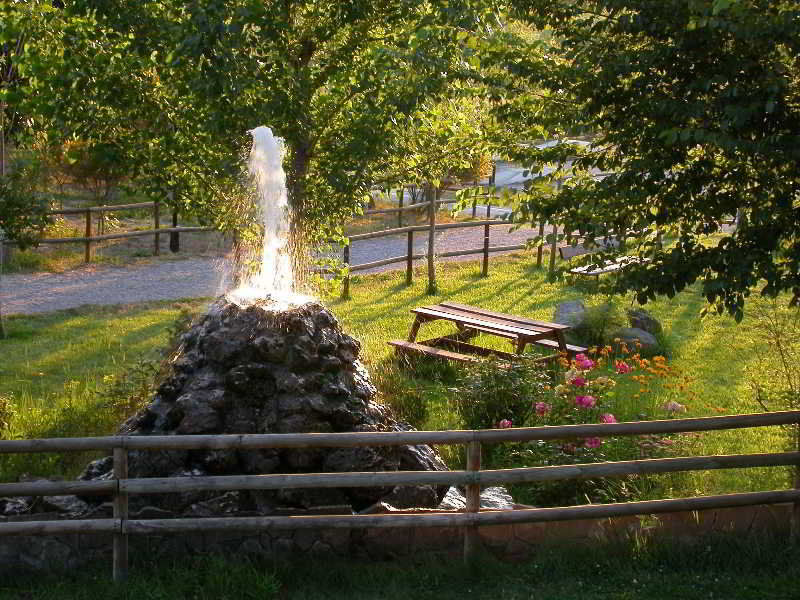 Bungalows - Camping El Solsones Solsona Exterior foto